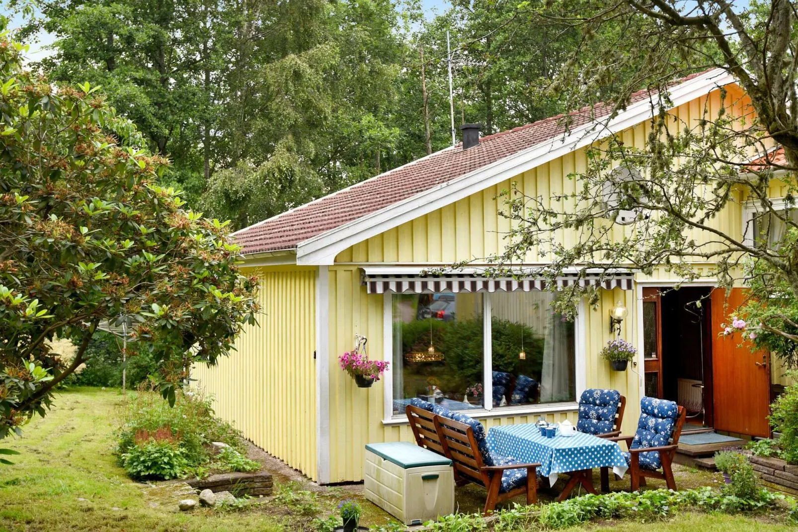 4 person holiday home in LYSEKIL-By Traum