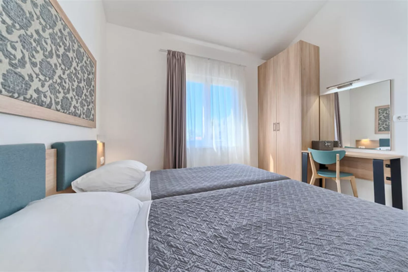 Apartments Medena Trogir - Seget Donji - B 4plus1 Superior Seaside-Bedroom