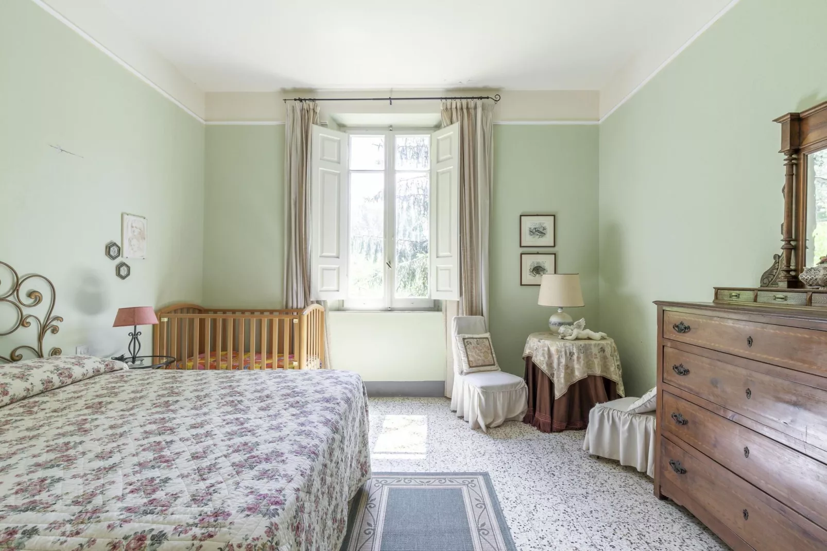 CASA ROSSA-Bedroom