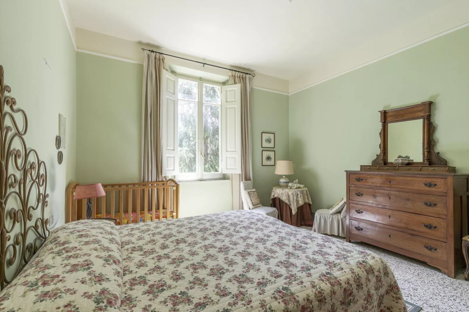 CASA ROSSA-Bedroom