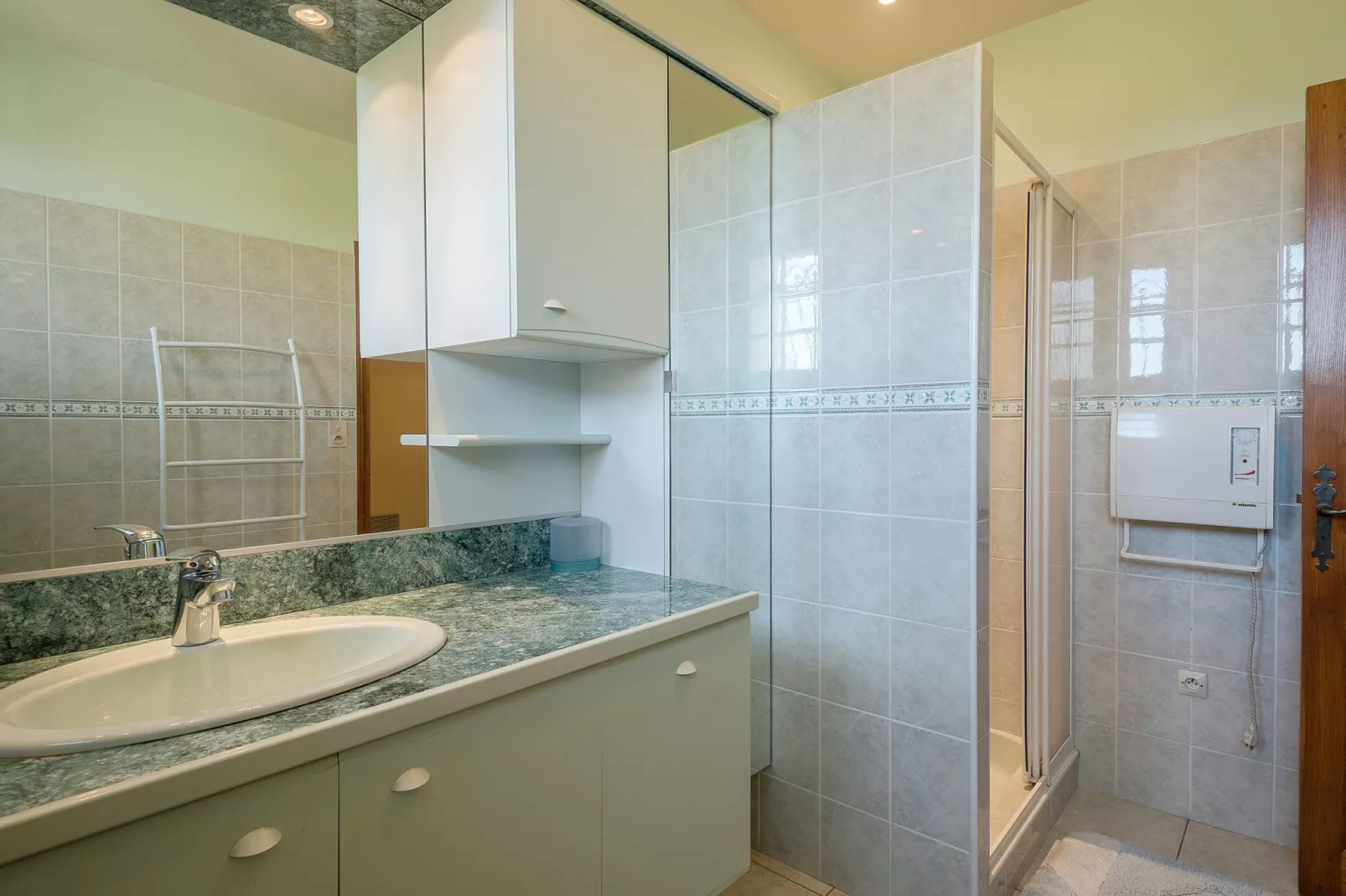 Maison de vacances Villefranche du Périgord Labardamier-Salle de bain