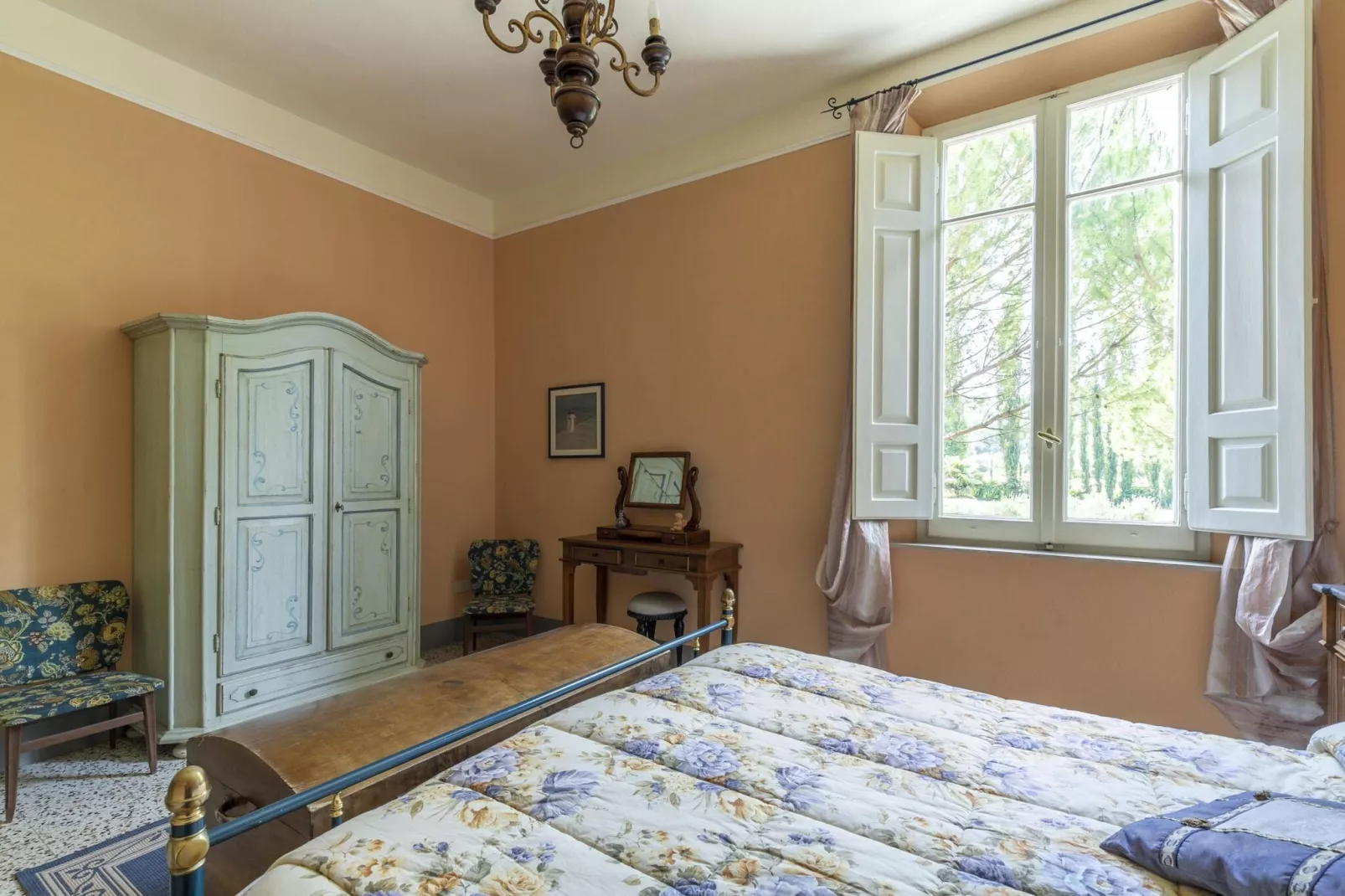 CASA ROSSA-Bedroom