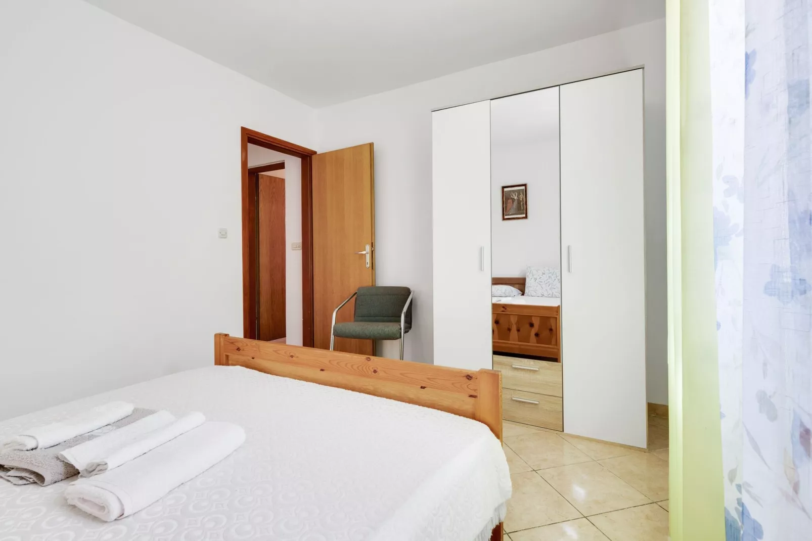 Apartment Korta-Bedroom