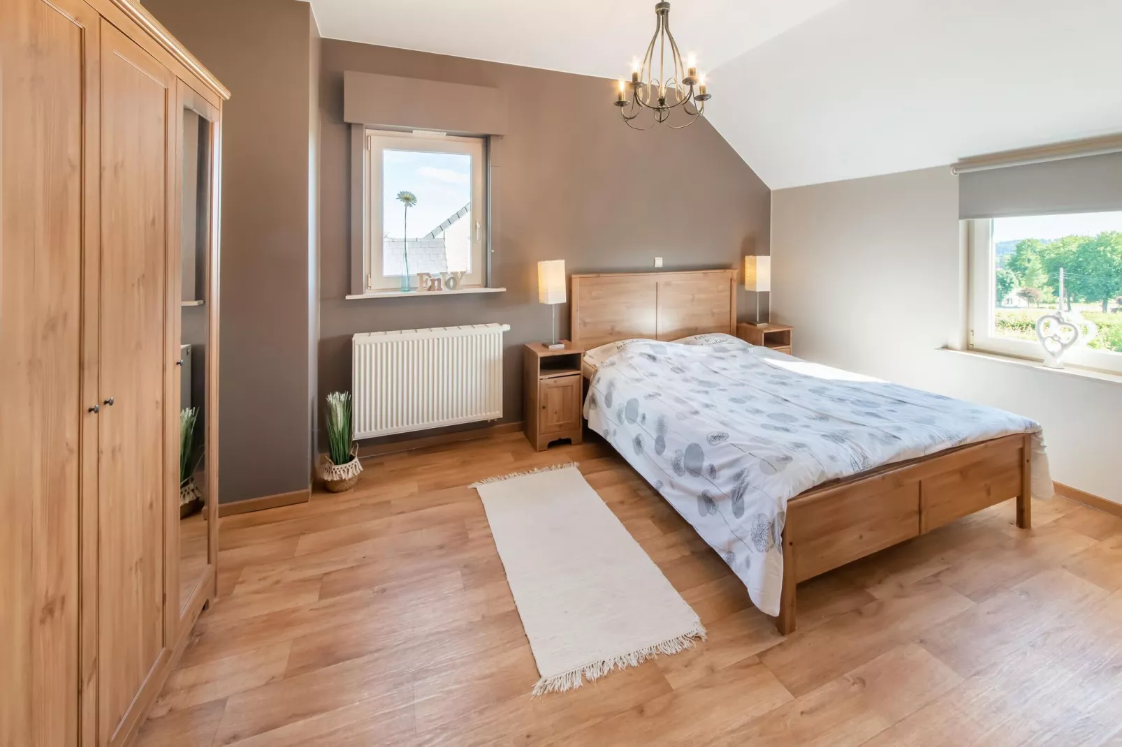 Emeraude-Bedroom