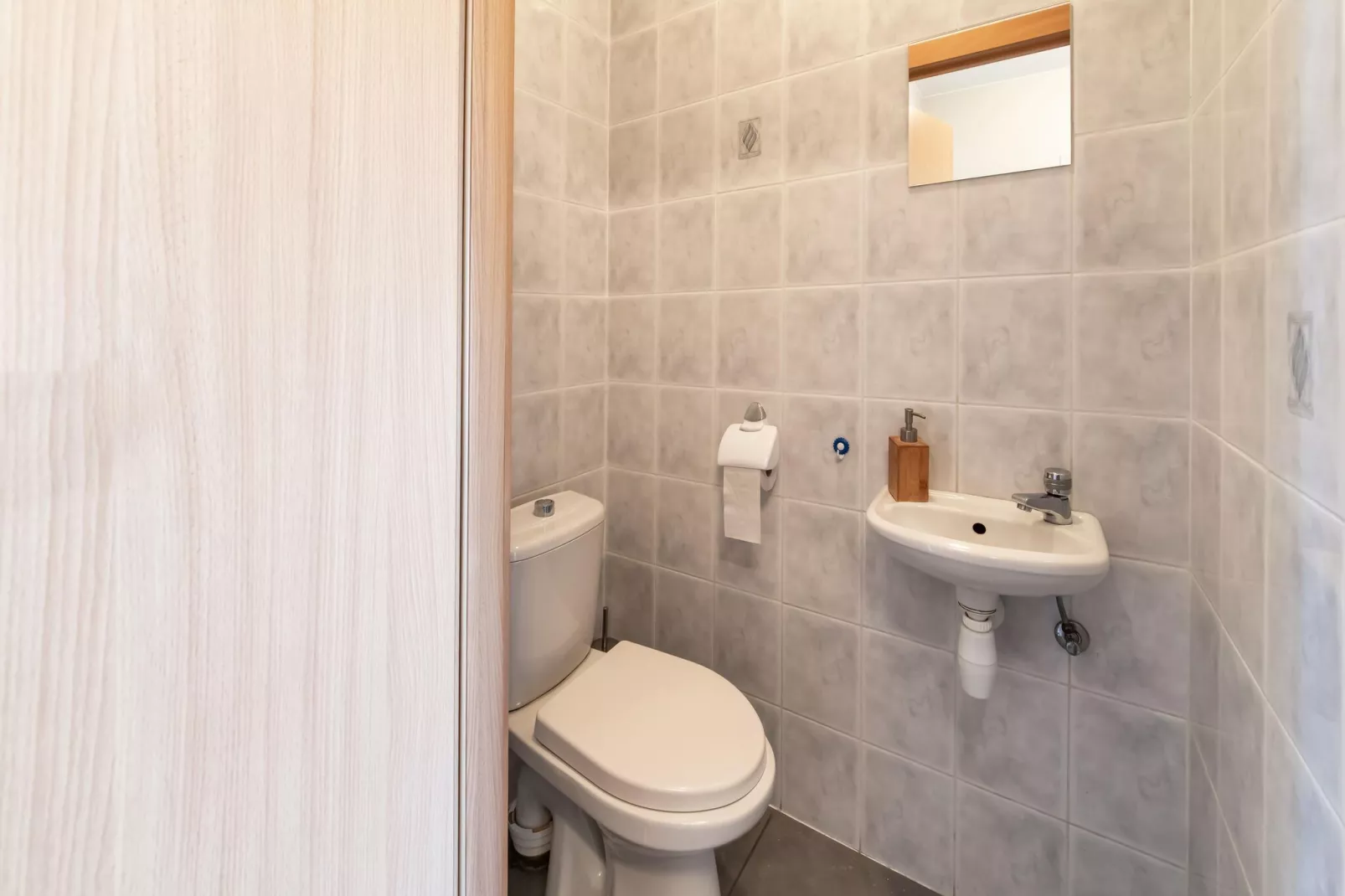 Emeraude-Bathroom