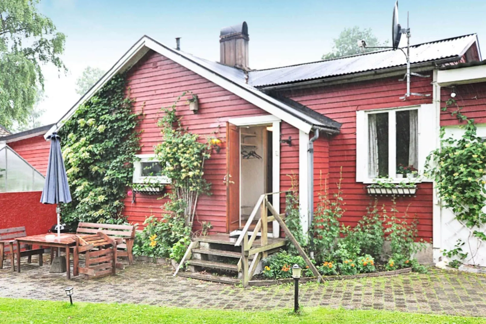 5 person holiday home in HÄSSLEHOLM-By Traum