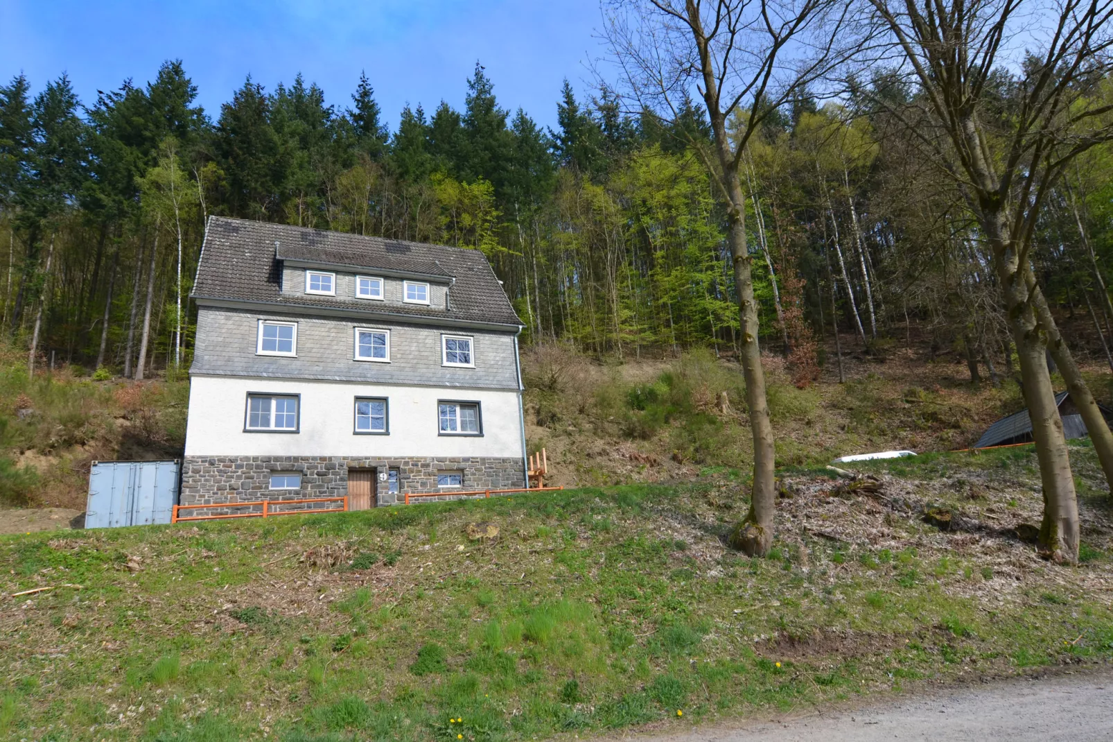 Liesen-Außenbereich Sommer