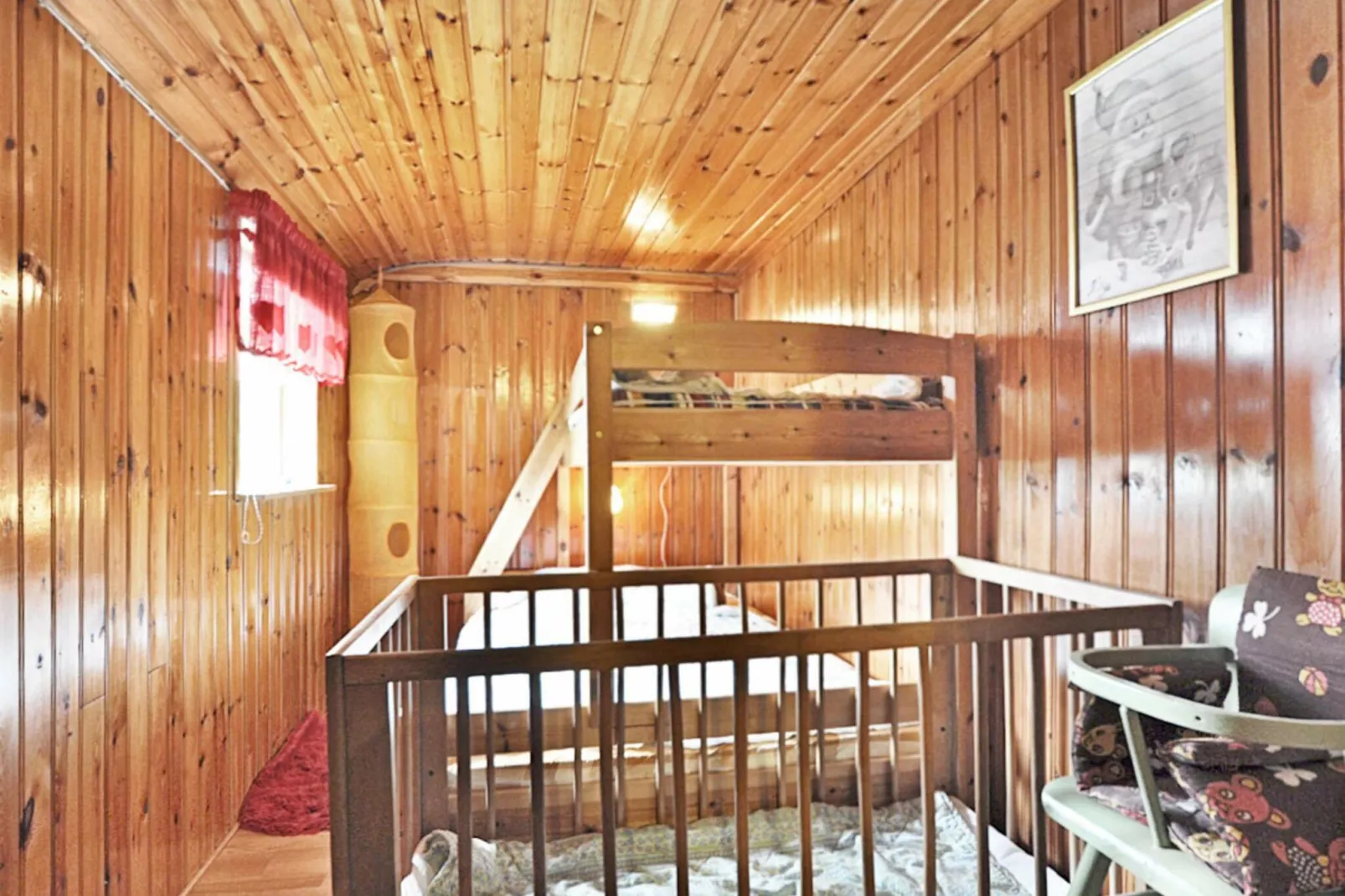 5 person holiday home in HÄSSLEHOLM-By Traum-Indoor