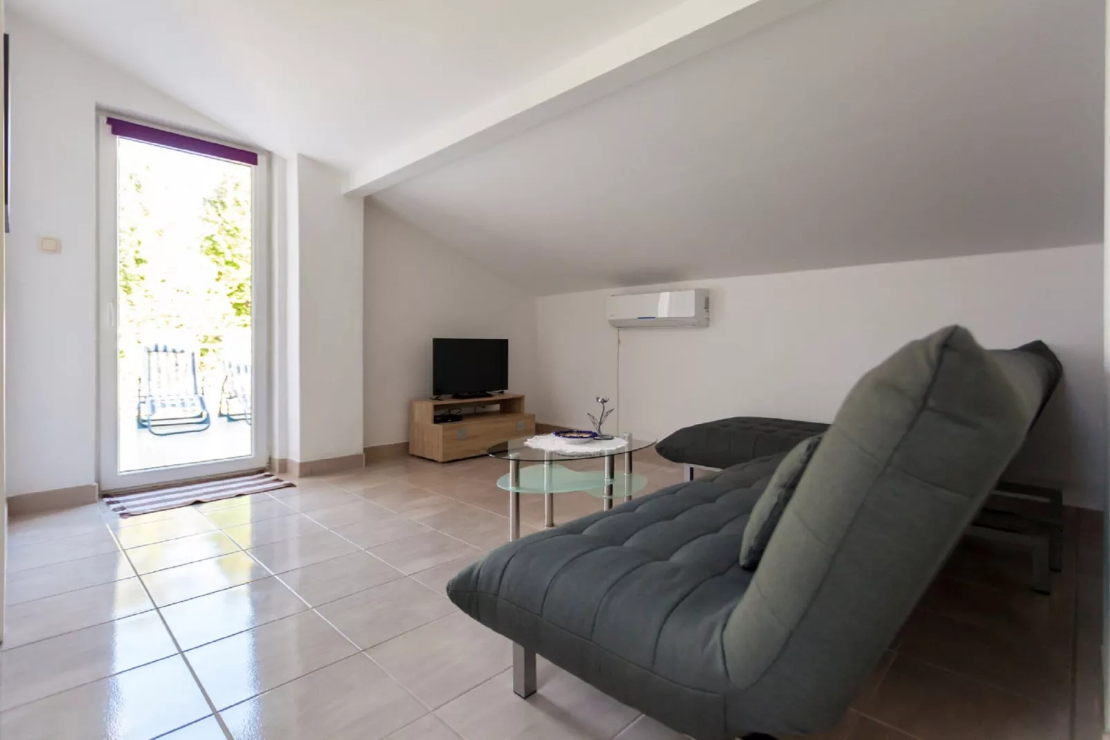 Blažević 2-Living room
