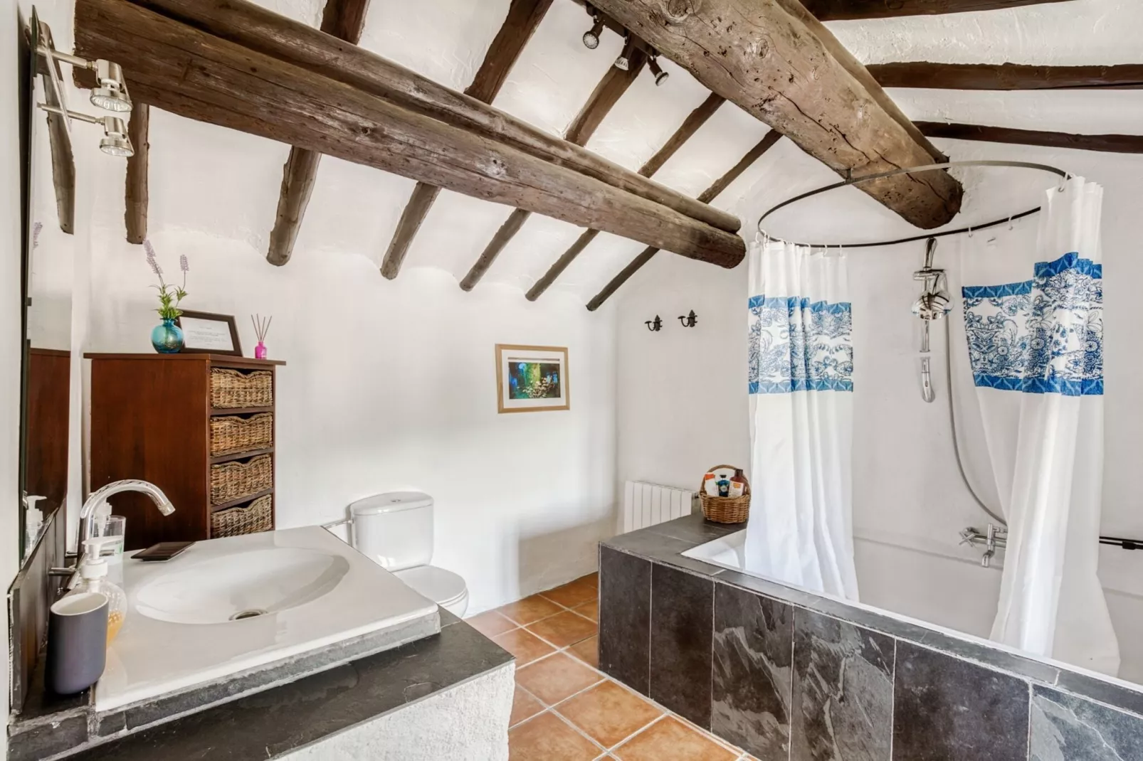 Villa Louisa-Bathroom