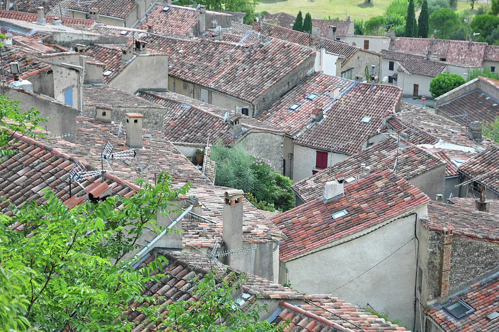Maison Fayence-Areas summer 1km