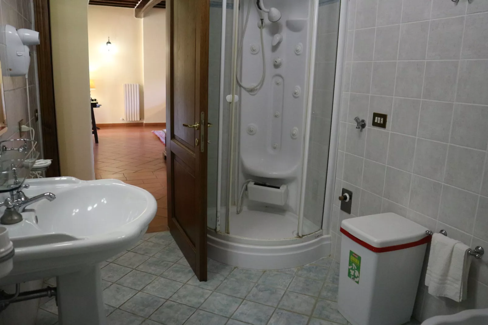 Fattoria Terontola-Bathroom