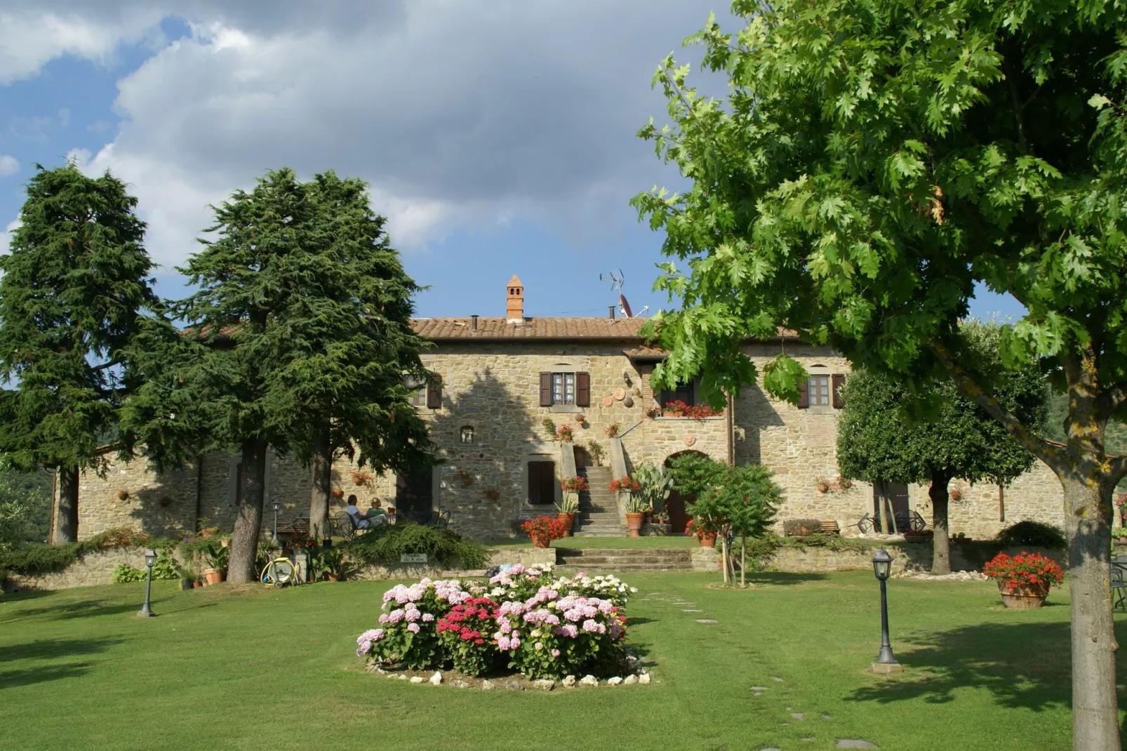 Fattoria Terontola-Gardens summer