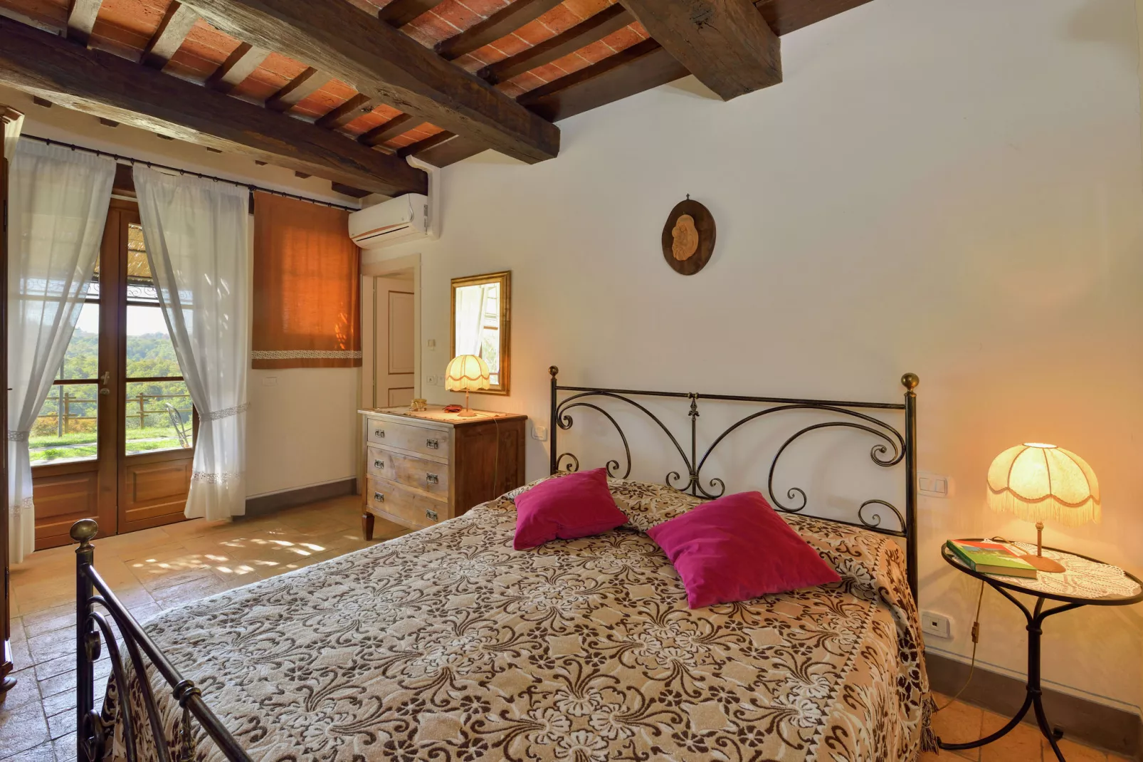 Cipresso-Bedroom