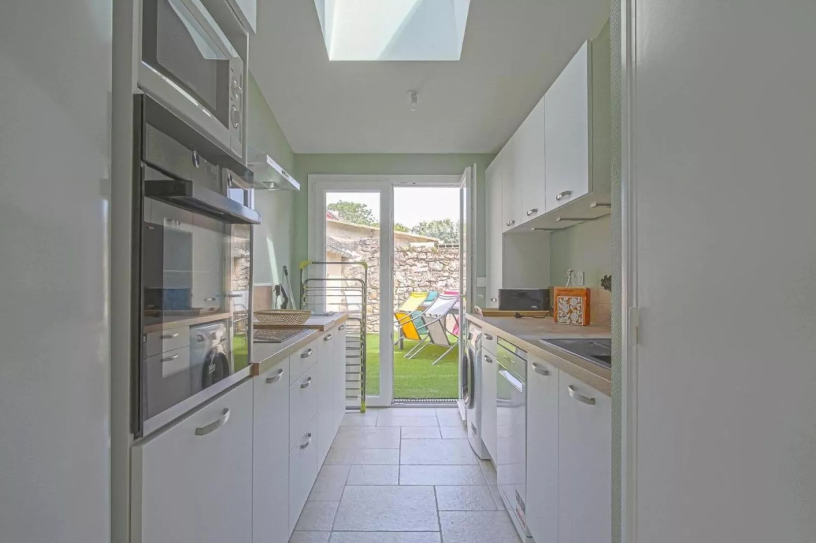 LA MAISON BLEUE/ TAILLEPIED-Kitchen