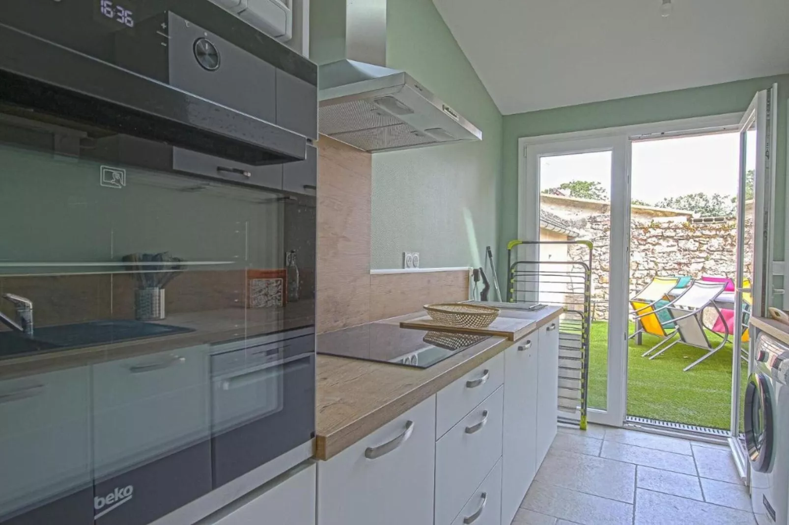LA MAISON BLEUE/ TAILLEPIED-Kitchen
