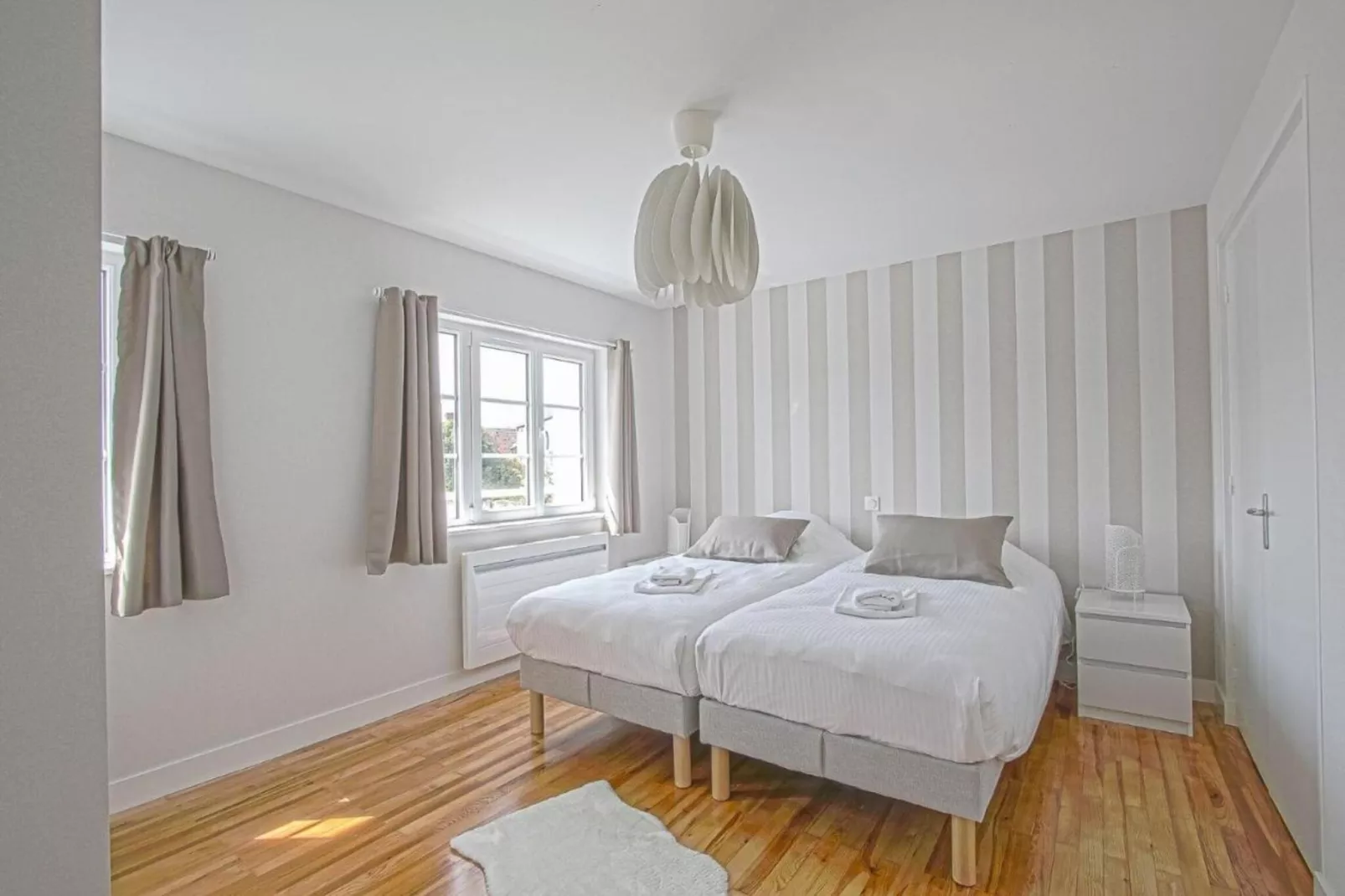 LA MAISON BLEUE/ TAILLEPIED-Bedroom