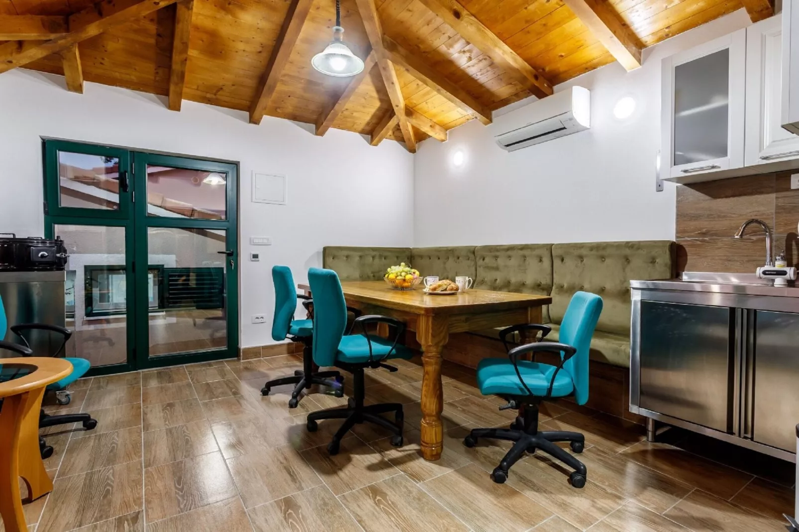House Torine-Dining room