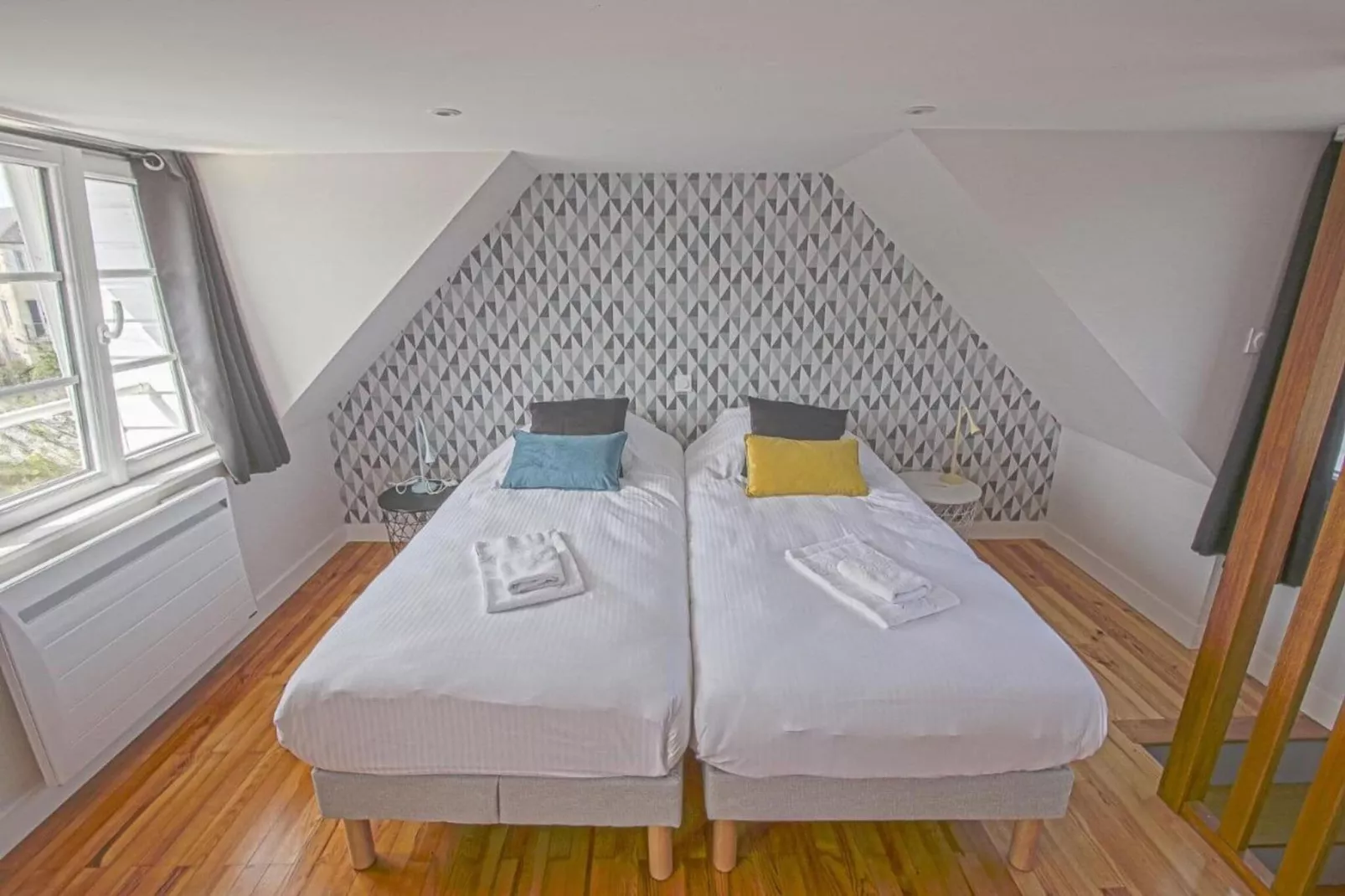 LA MAISON BLEUE/ TAILLEPIED-Bedroom