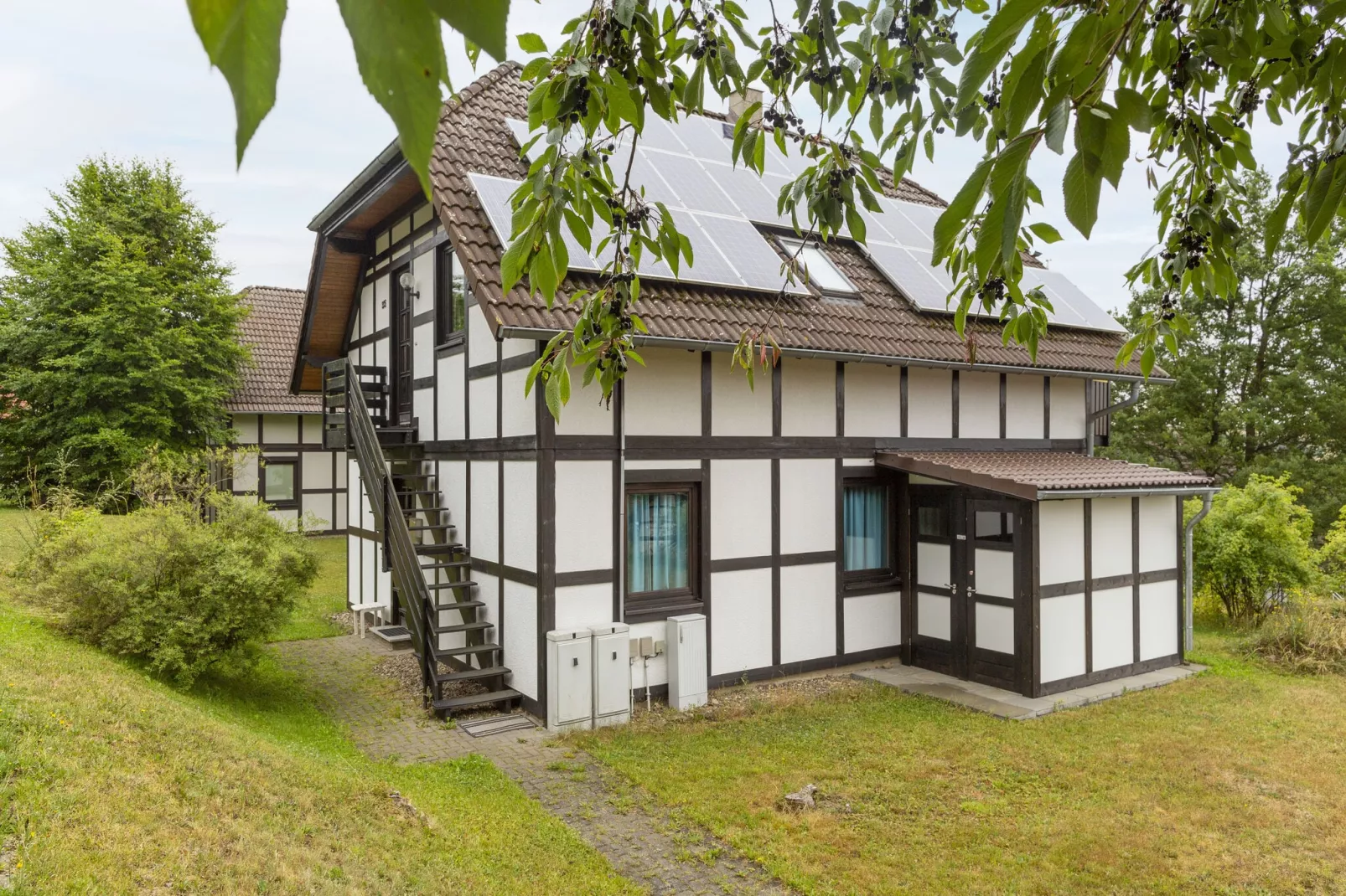 Am Sternberg-Exterior summer
