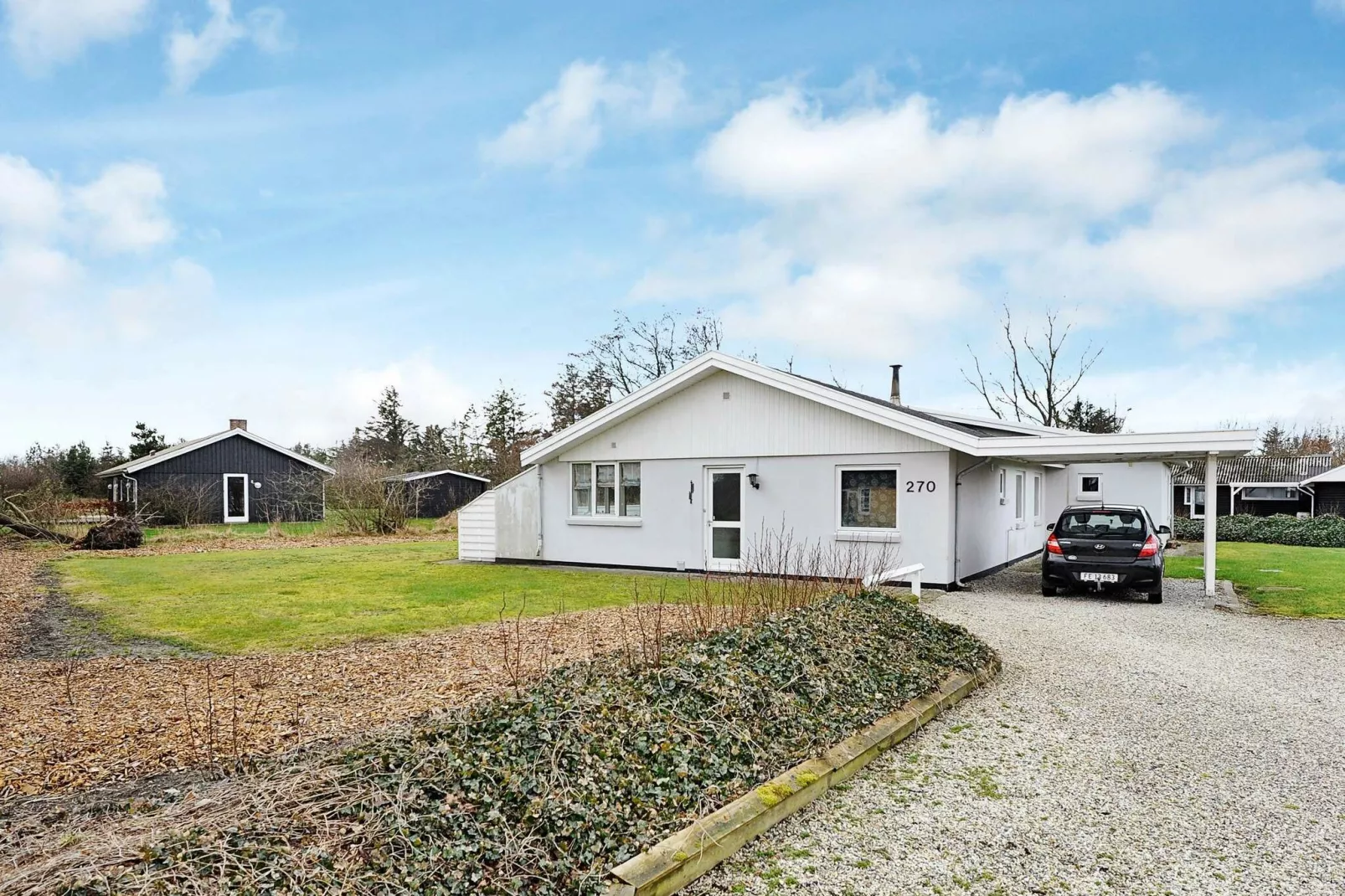 8 person holiday home in Ulfborg-By Traum