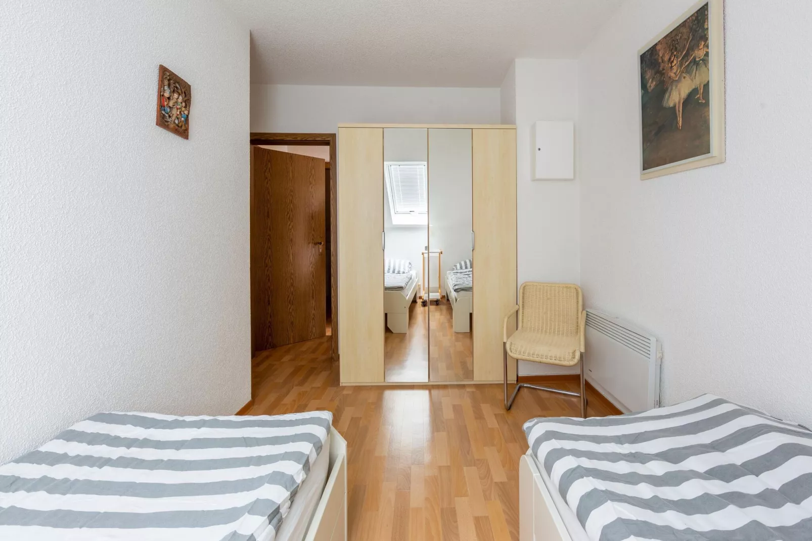 Am Sternberg-Bedroom