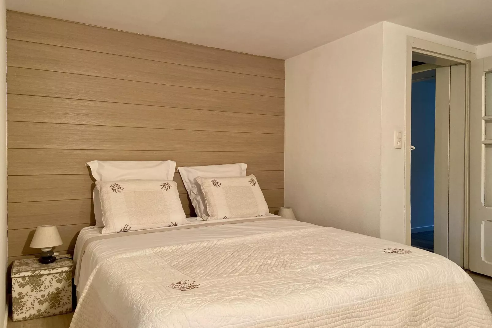 Allée verte-Bedroom