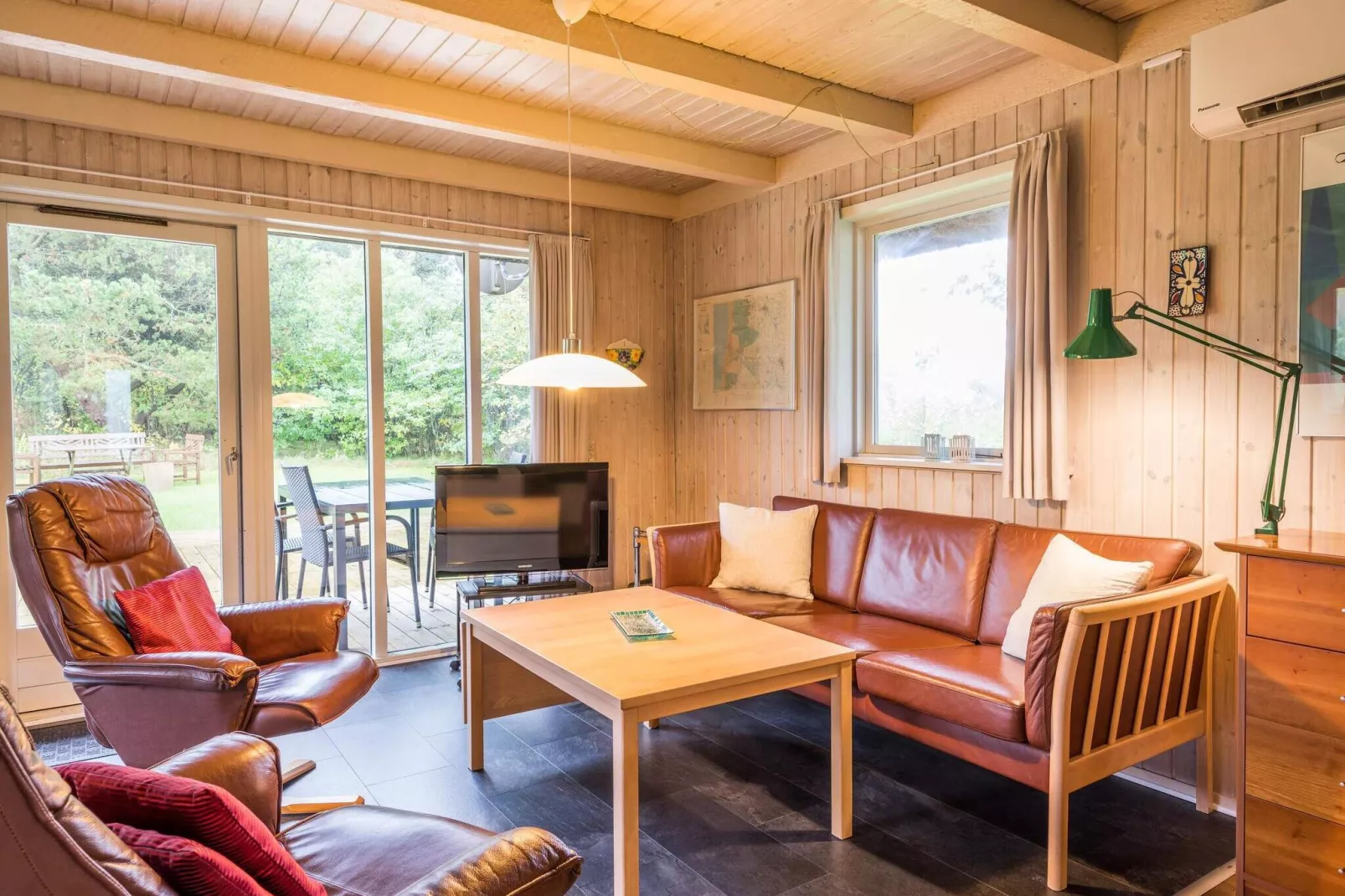 6 person holiday home in Henne