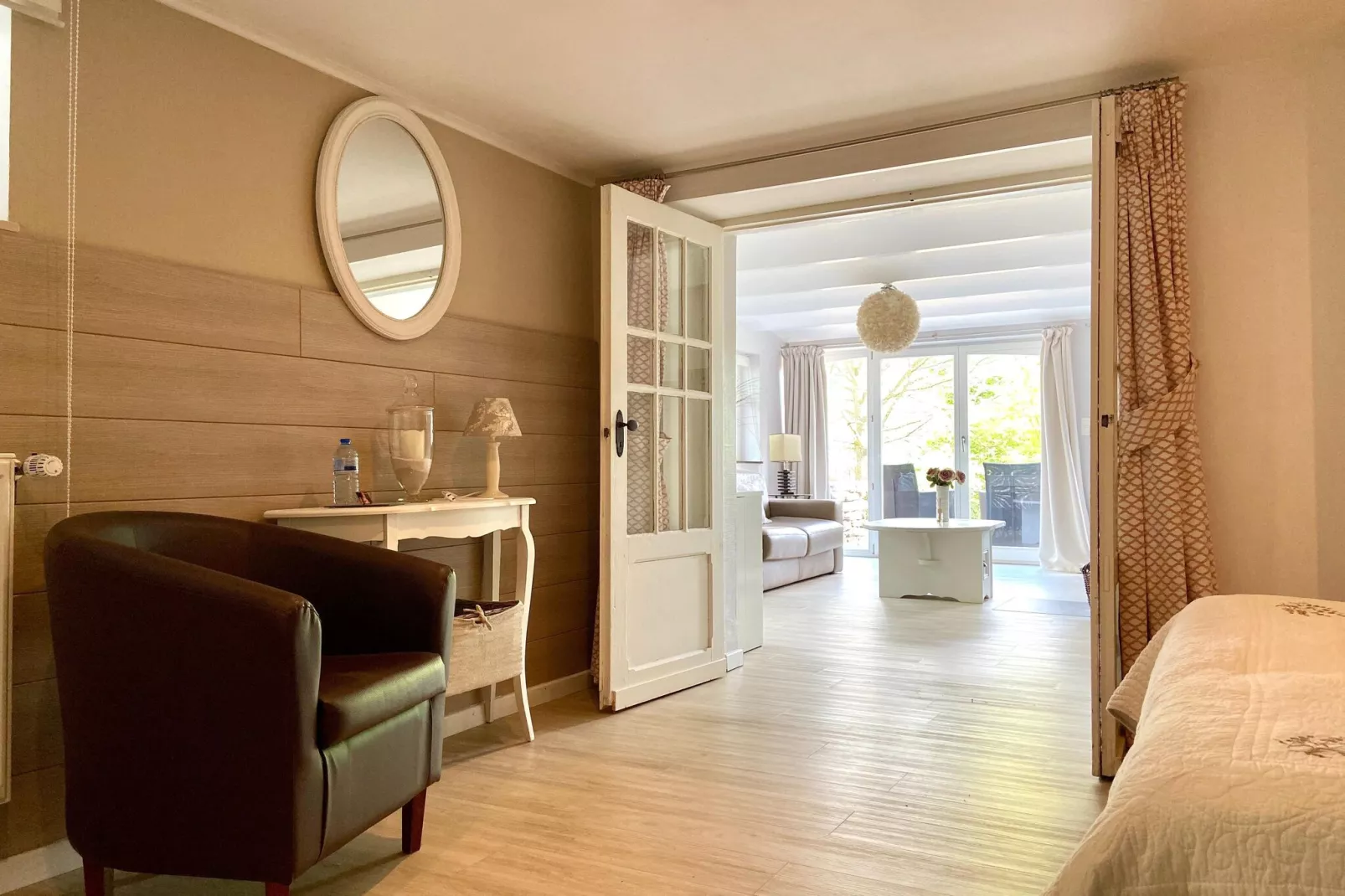 Allée verte-Bedroom