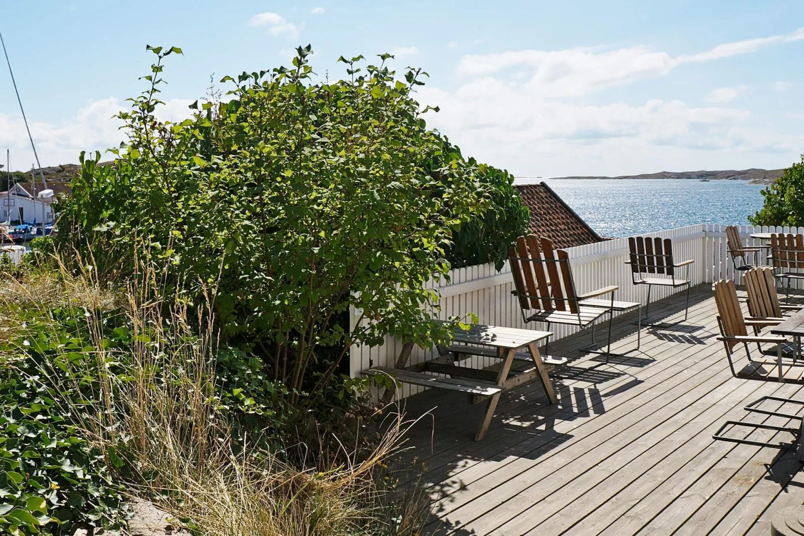 6 person holiday home in HÄLLEVIKSSTRAND-By Traum-Water view