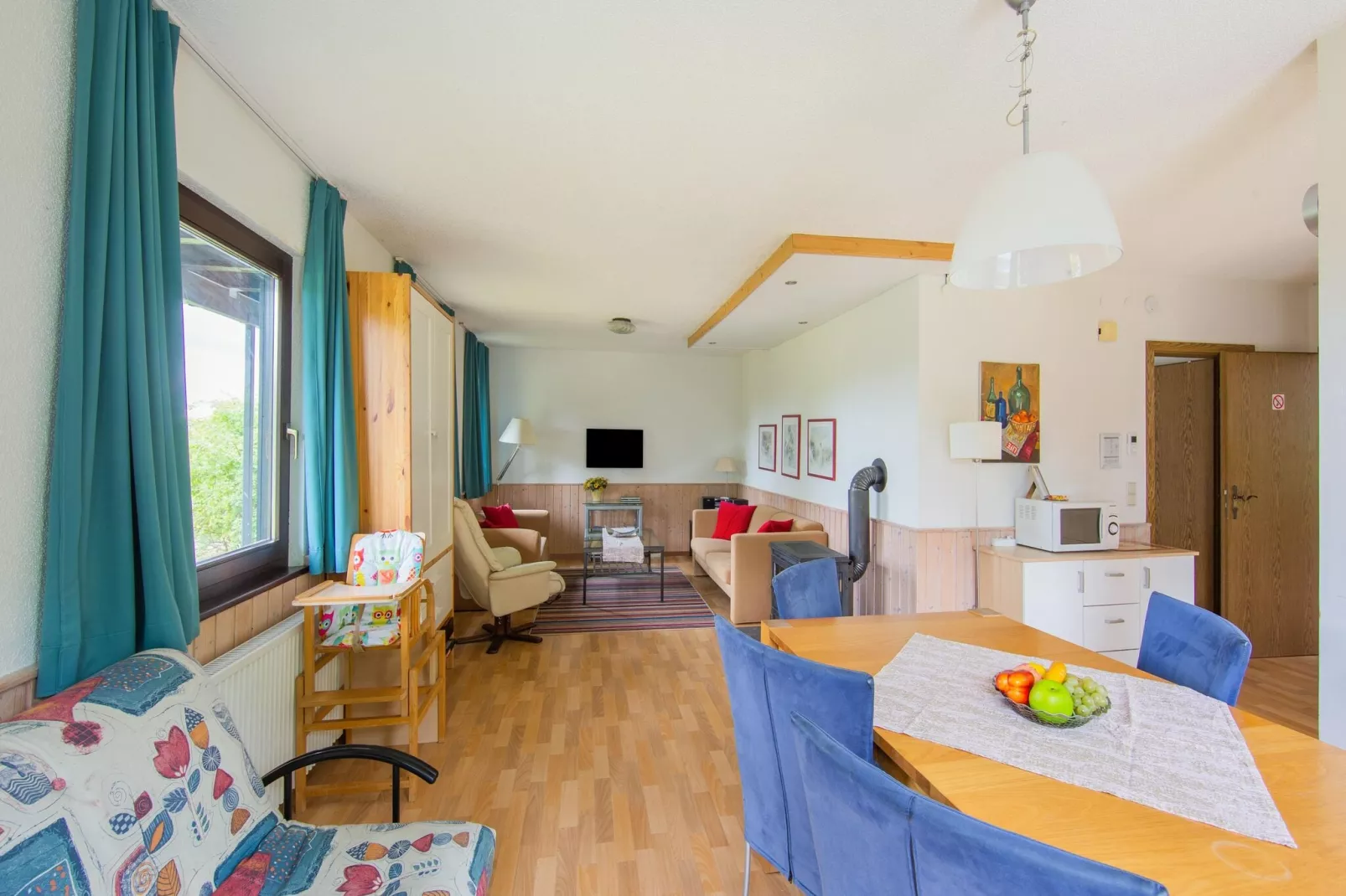 Am Sternberg-Living room