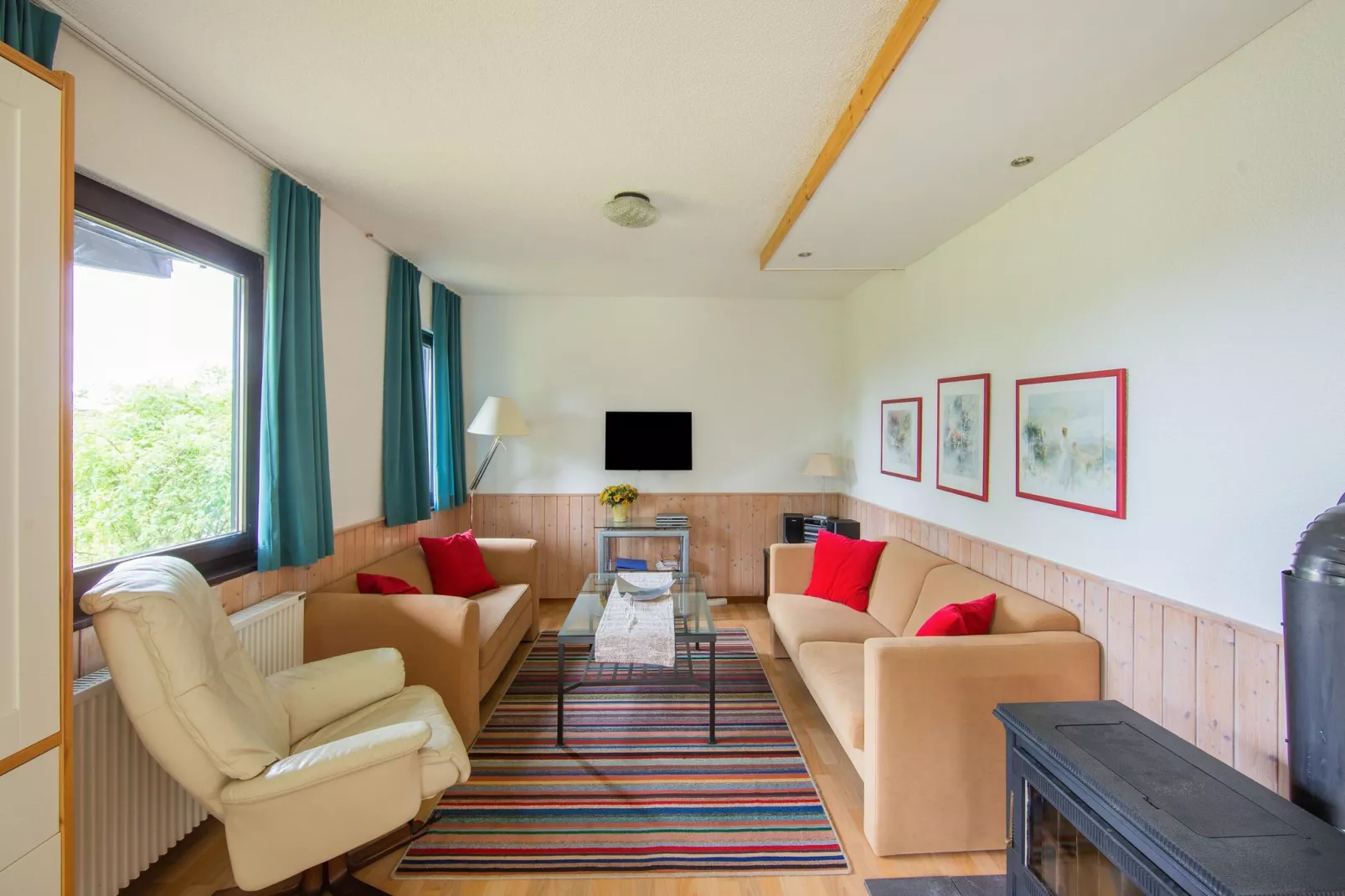 Am Sternberg-Living room