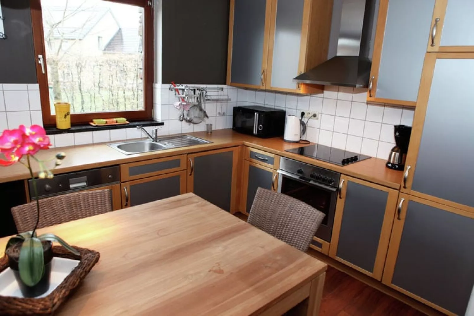 Le Goût du Bonheur-Kitchen