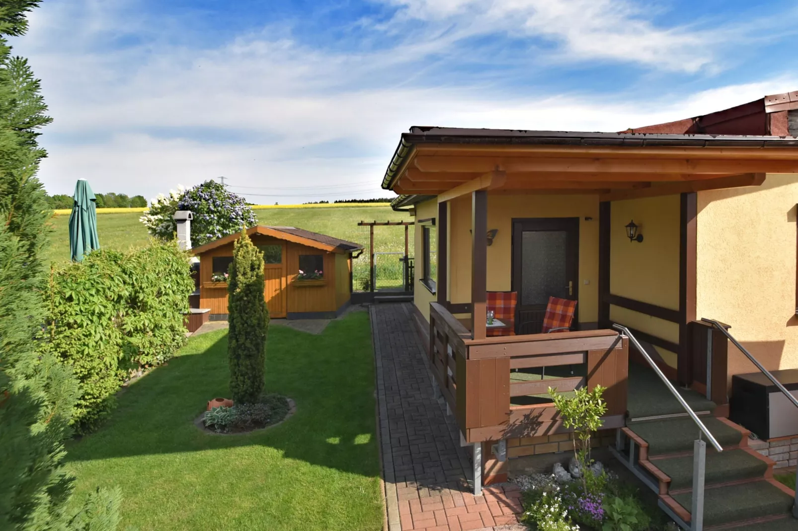Ferienhaus Rother-Gardens summer