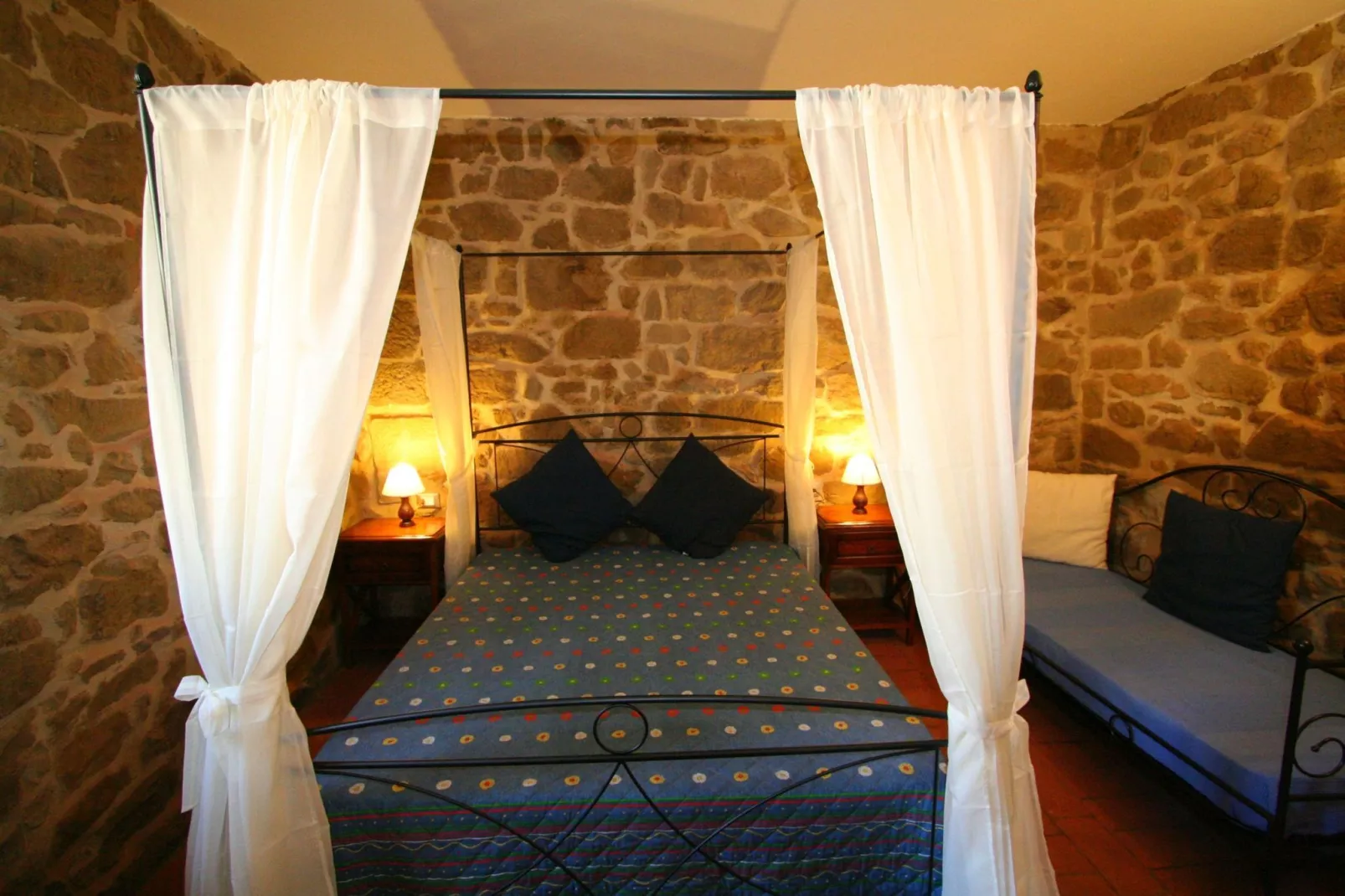 Il Castello del Cardinale-Bedroom