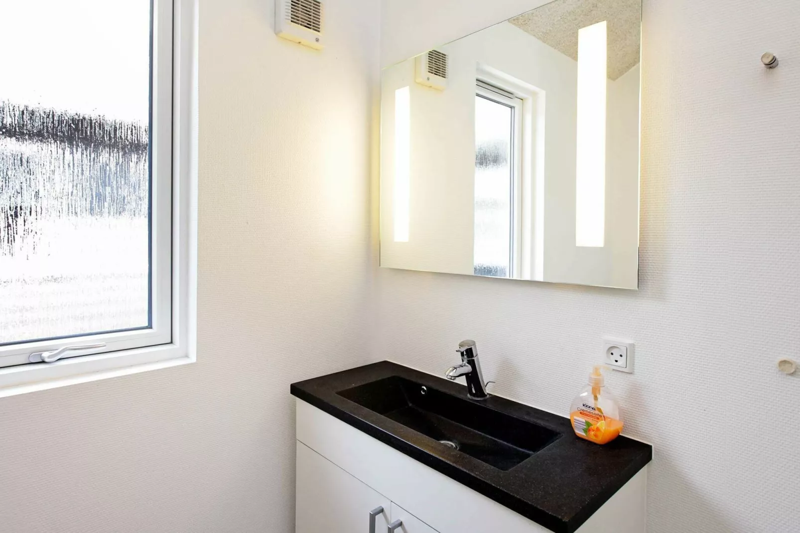 16 person holiday home in Bogense-Indoor