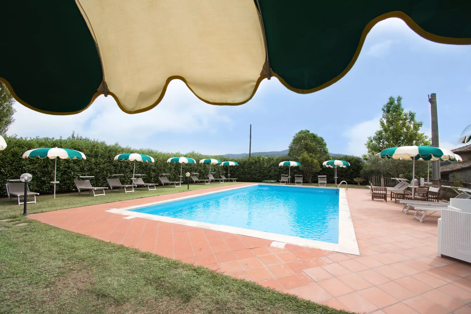Bilocale su due Piani-Pool