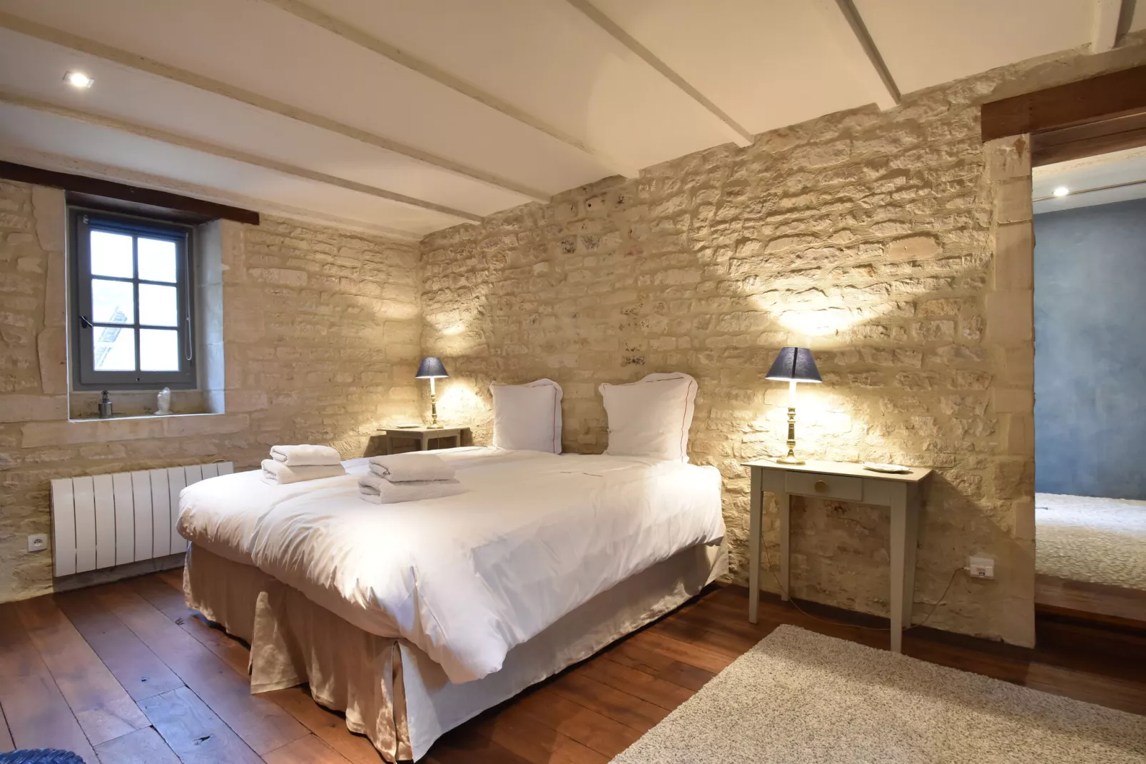 Gite de Luxe 6 pers Domaine Château-Bedroom