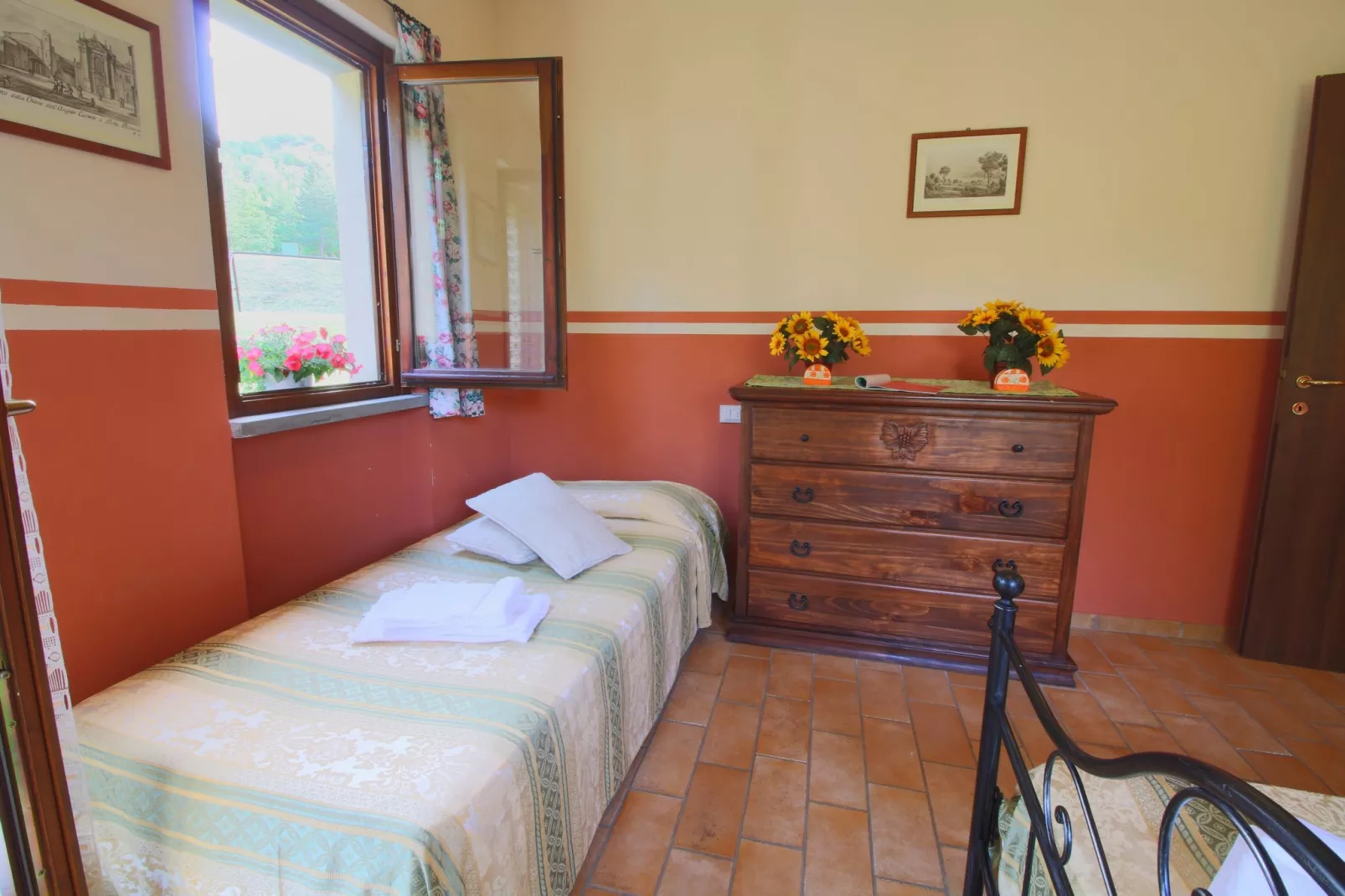 Sorgo-Bedroom