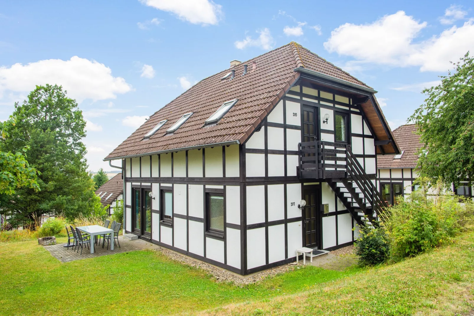 Am Sternberg-Exterior in summer