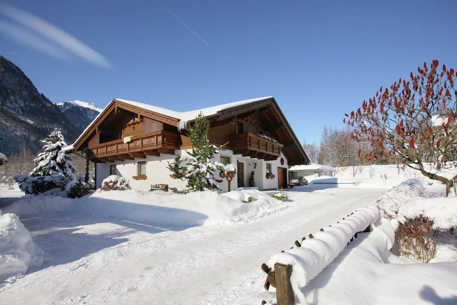 Helga-Exterior winter