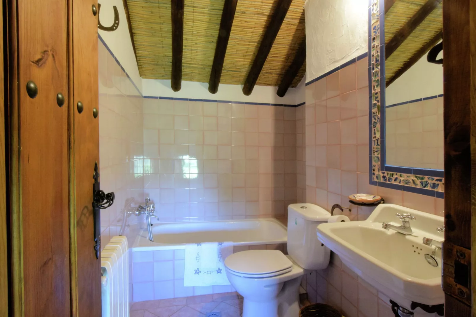 Cortijo El Morron-Bathroom