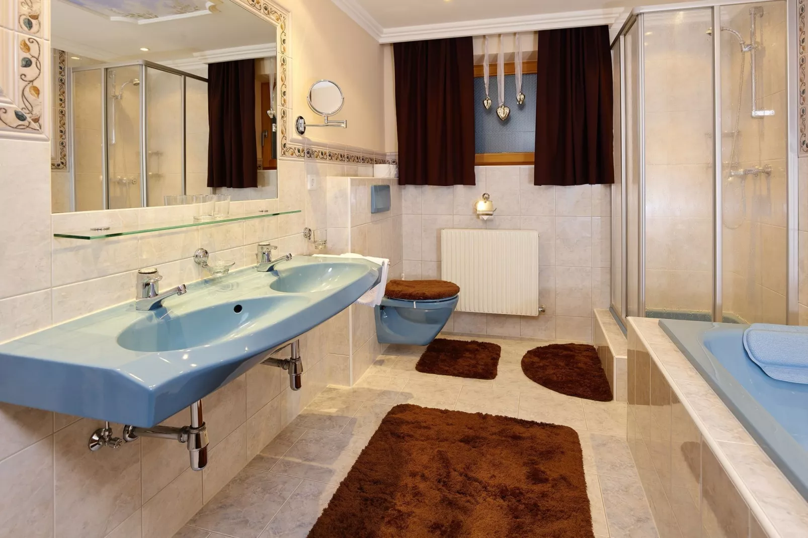 Helga-Bathroom
