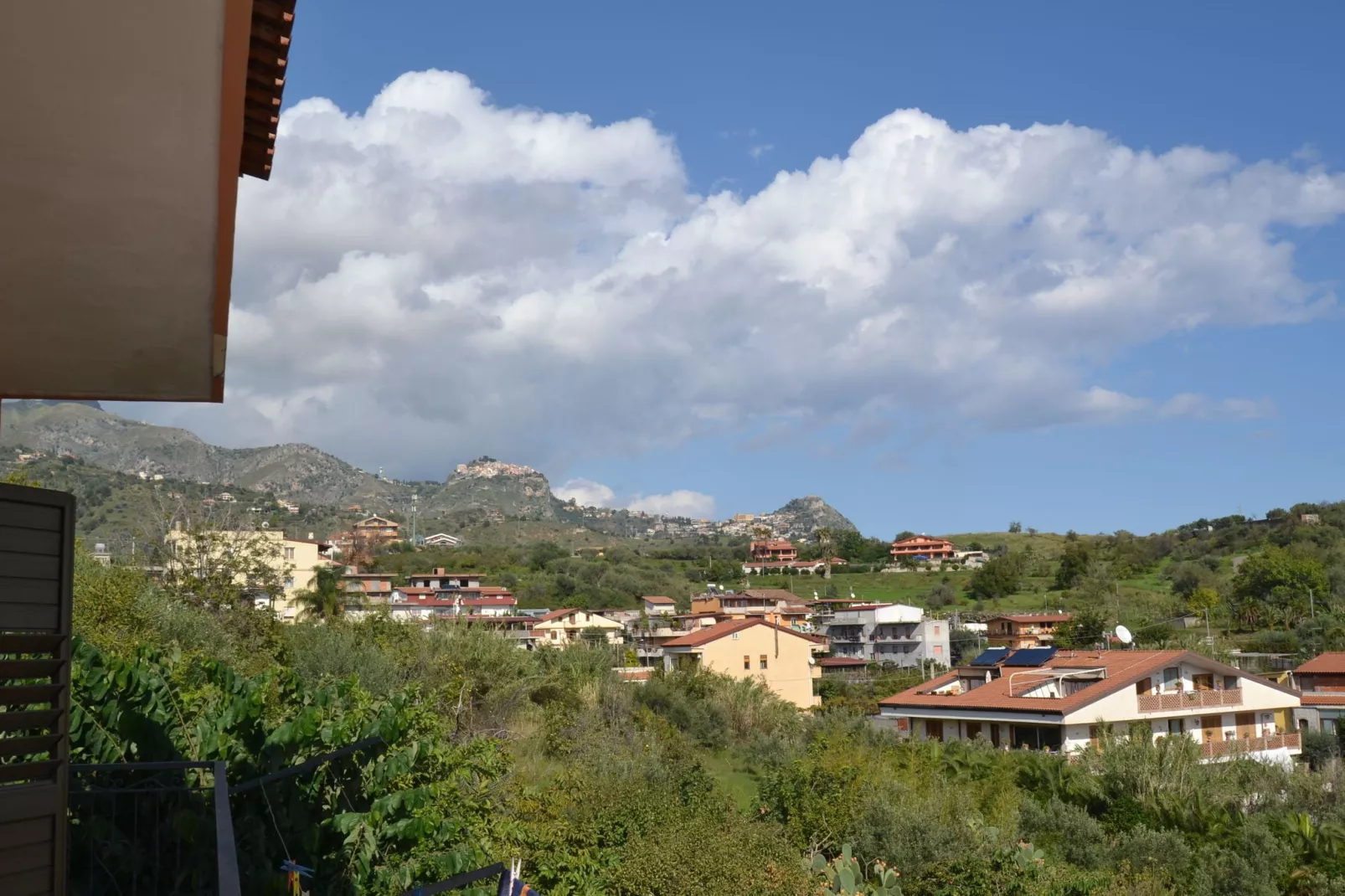 Casa con Terrazza-Aussicht Sommer