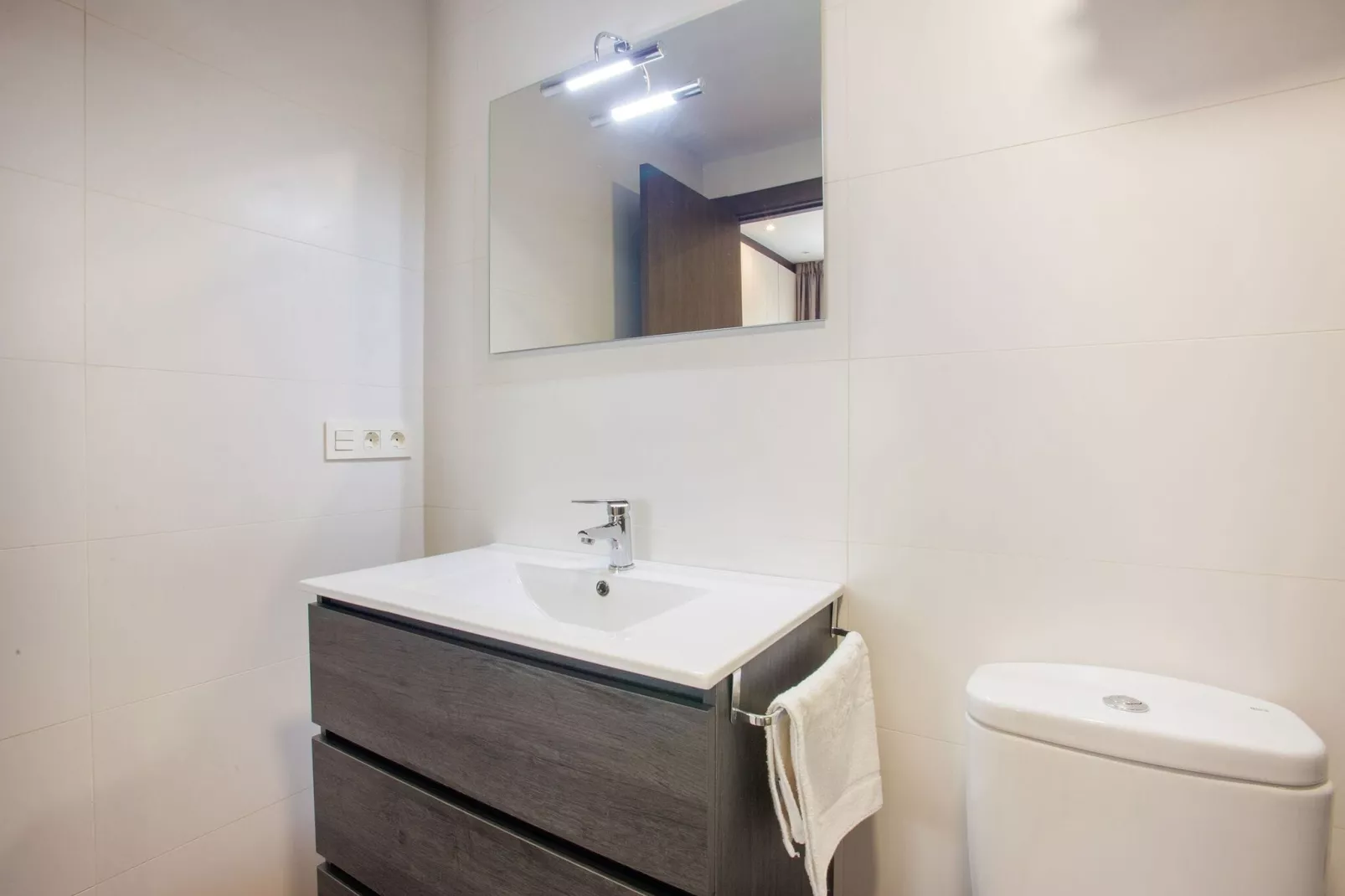 El Fresno-Bathroom