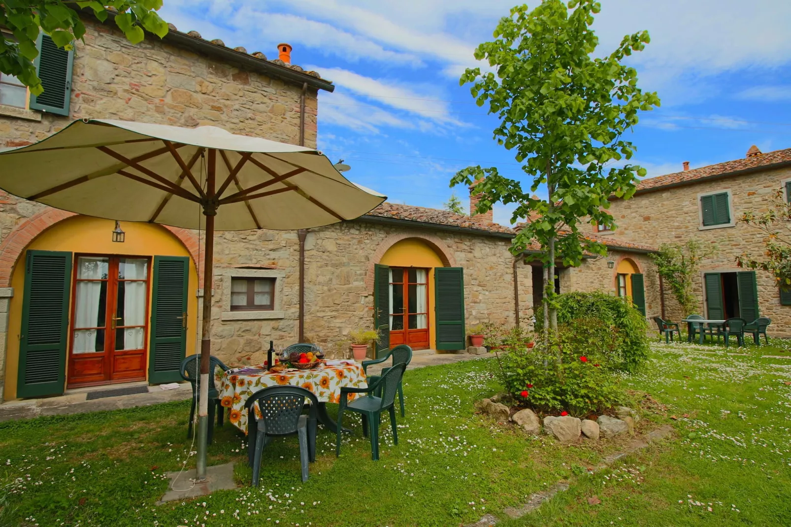 Gli Archi-Exterior summer