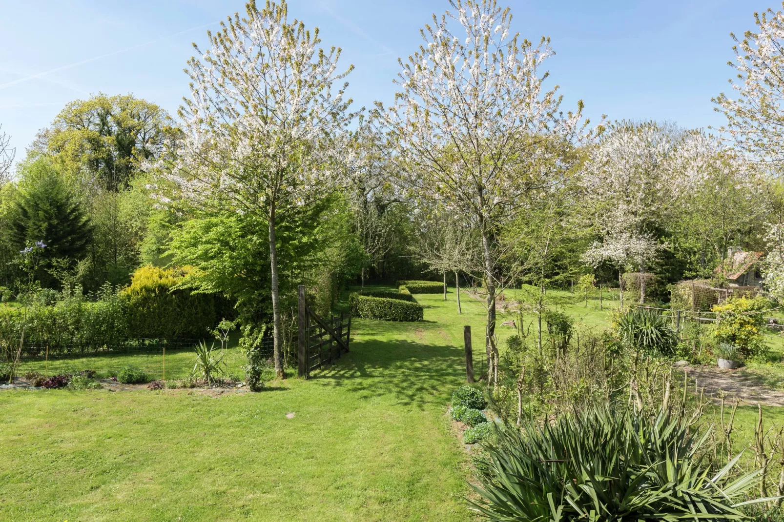 La petite Grenterie-Gardens summer