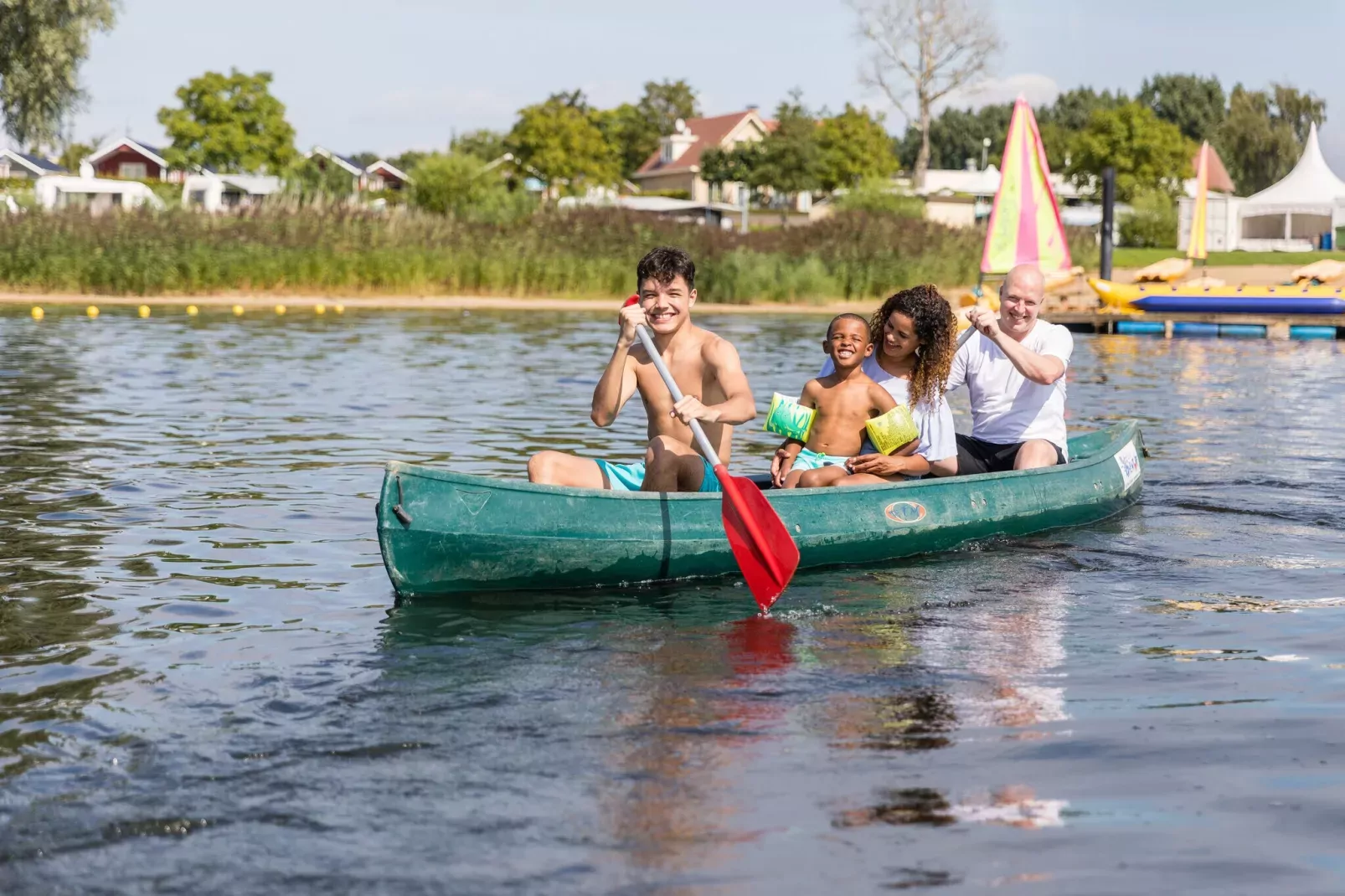 Vakantiepark Eiland van Maurik 6-Areas summer 1km