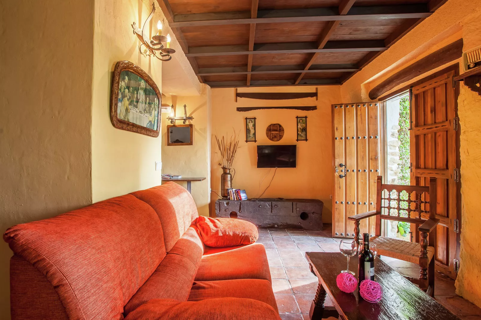 El Molino-Living room