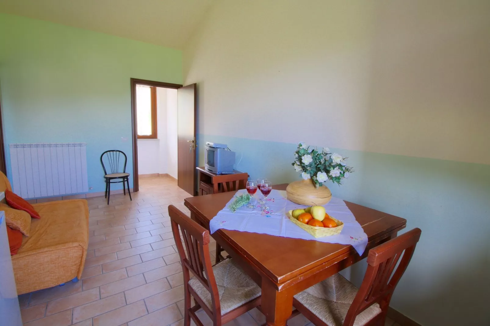 Casa Ginepro-Dining room